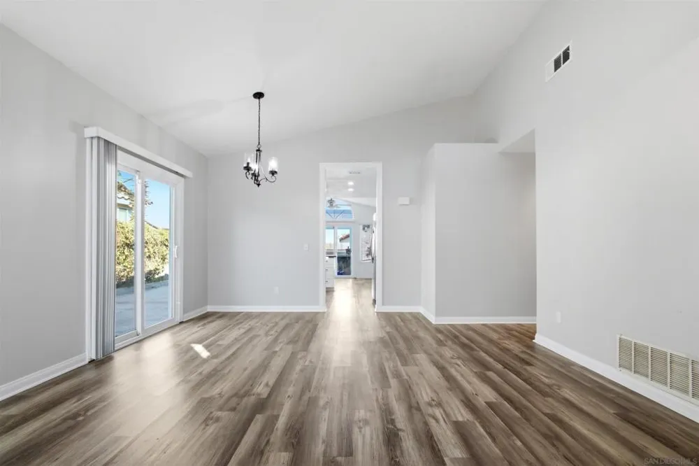 39766 Del Val Dr Murrieta, CA 92562