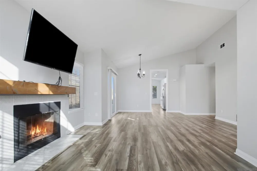 39766 Del Val Dr Murrieta, CA 92562