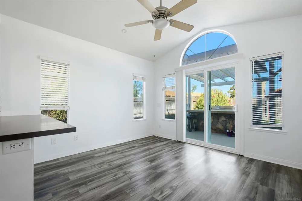 39766 Del Val Dr Murrieta, CA 92562