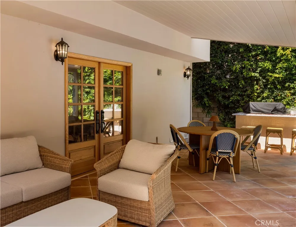 1096 Tulare Costa Mesa, CA 92626