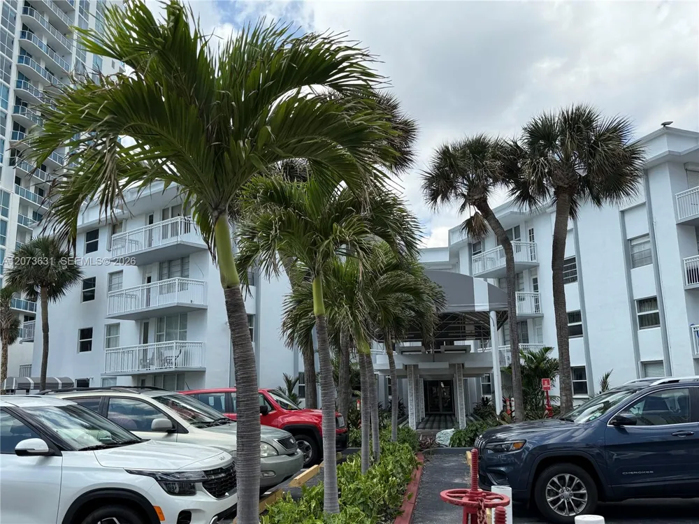 1913 S Ocean Dr #126 Hallandale Beach, FL 33009
