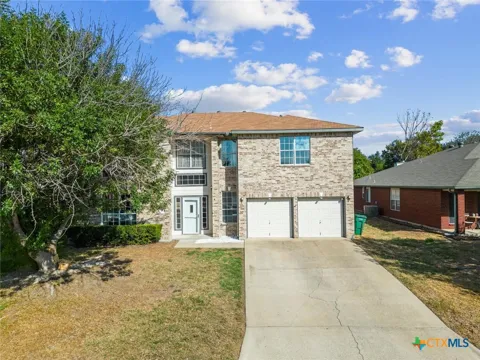 2203 Delaware
