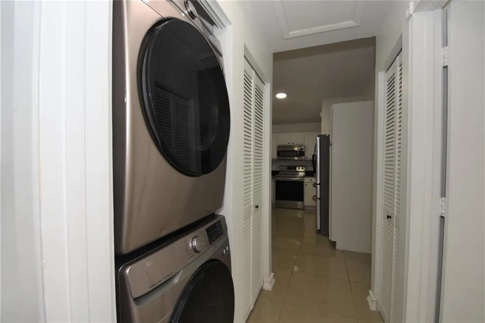 514 WOODGATE CIRCLE #C Sunrise, FL 33326