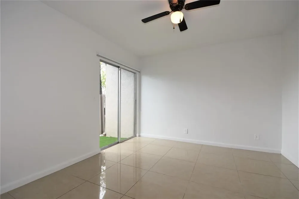 514 WOODGATE CIRCLE #C Sunrise, FL 33326