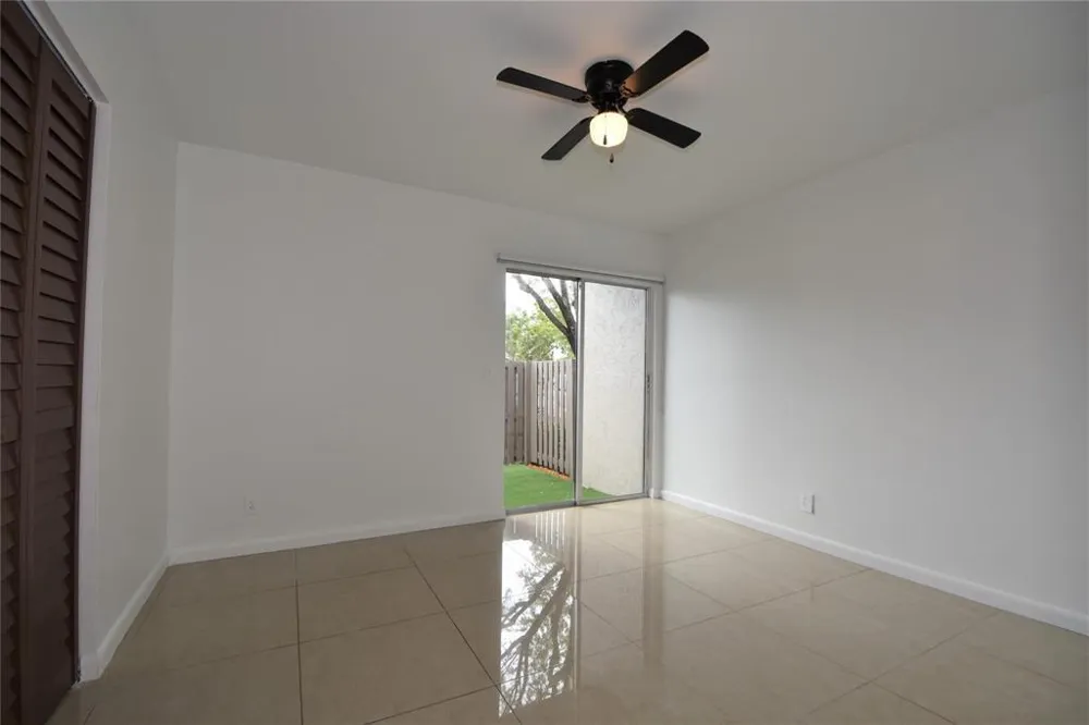 514 WOODGATE CIRCLE #C Sunrise, FL 33326