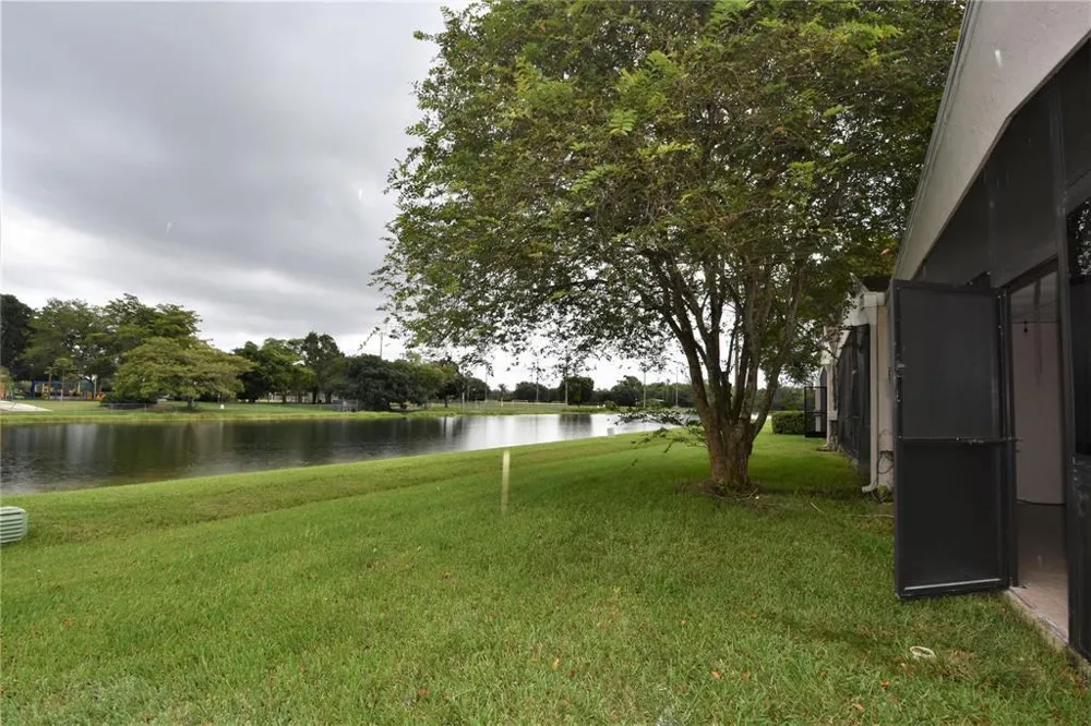 514 WOODGATE CIRCLE #C Sunrise, FL 33326
