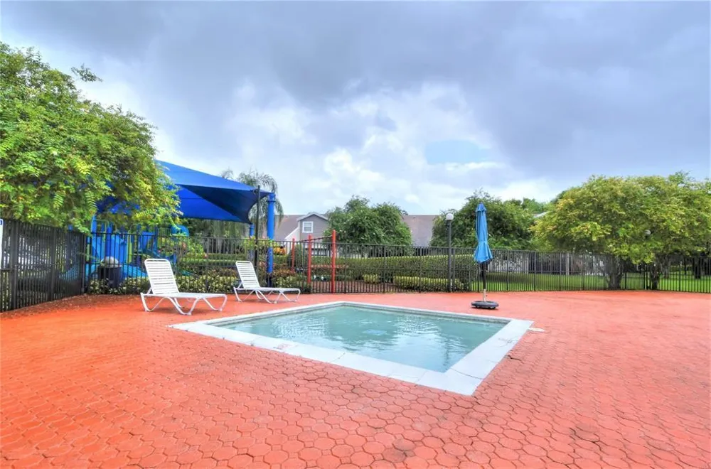 514 WOODGATE CIRCLE #C Sunrise, FL 33326