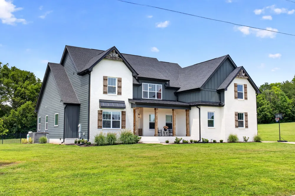 132 Sarah Frances Ct Clarksville, TN 37043