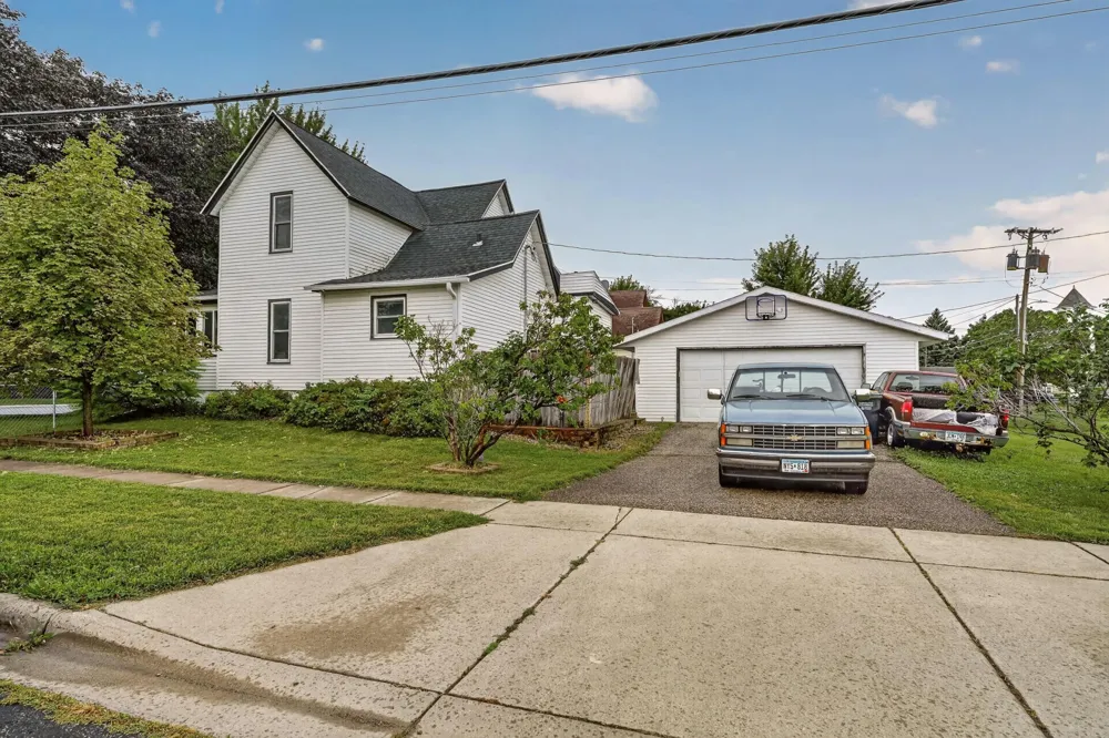 300 Irvin Street West Concord, MN 55985