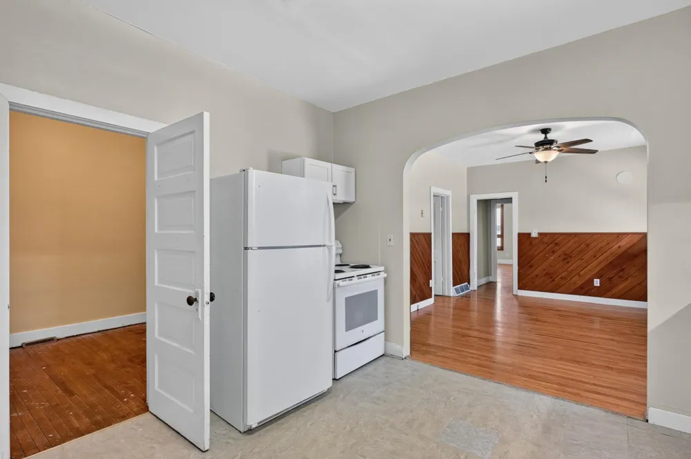 22 E Main Street Osakis, MN 56360