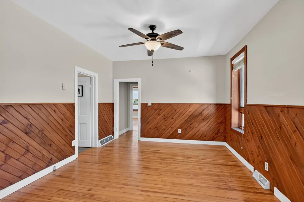 22 E Main Street Osakis, MN 56360
