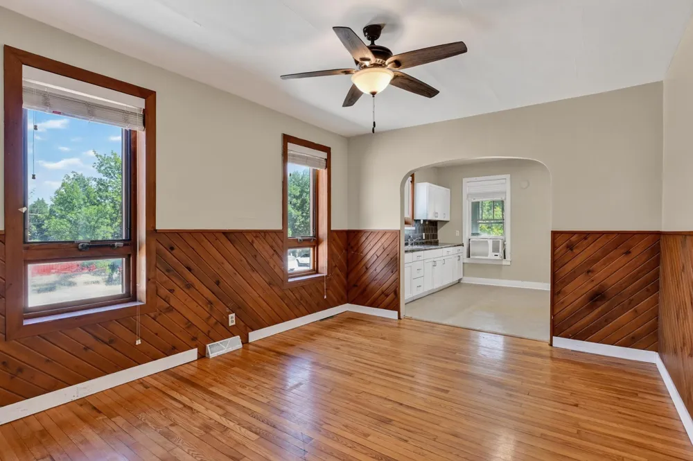 22 E Main Street Osakis, MN 56360