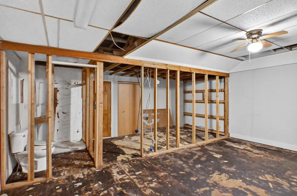 22 E Main Street Osakis, MN 56360