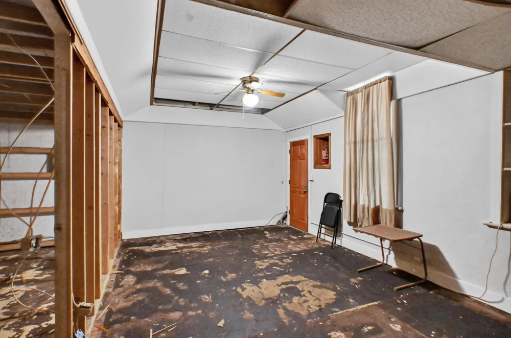 22 E Main Street Osakis, MN 56360
