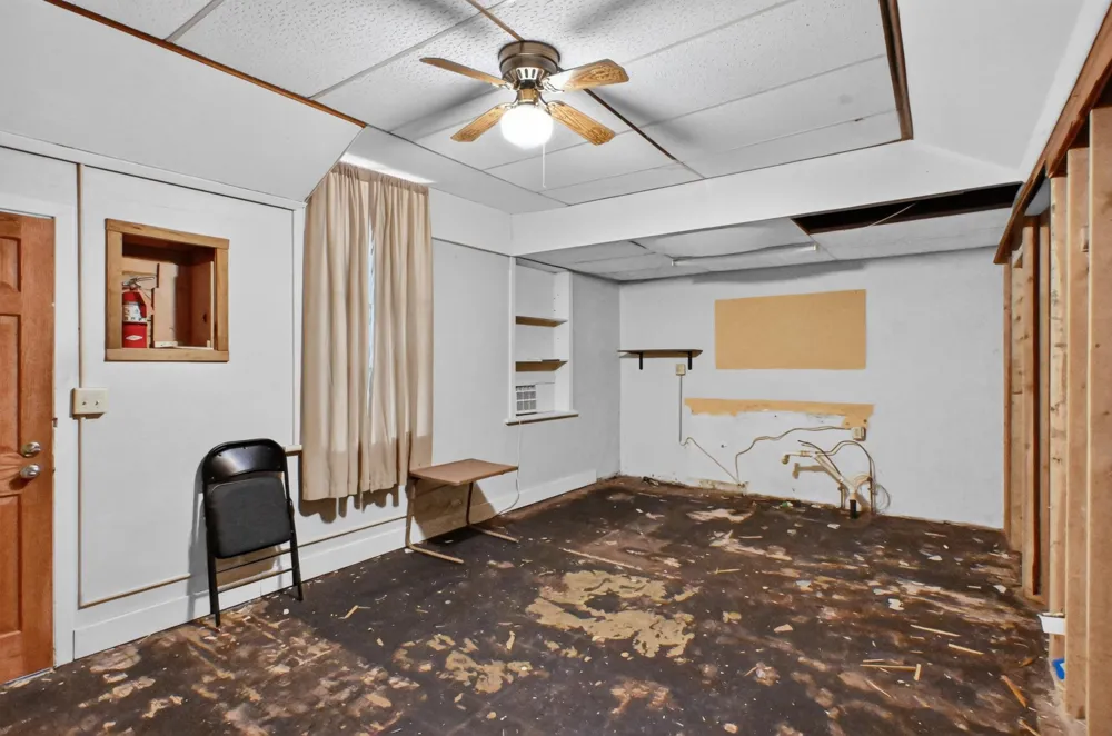22 E Main Street Osakis, MN 56360