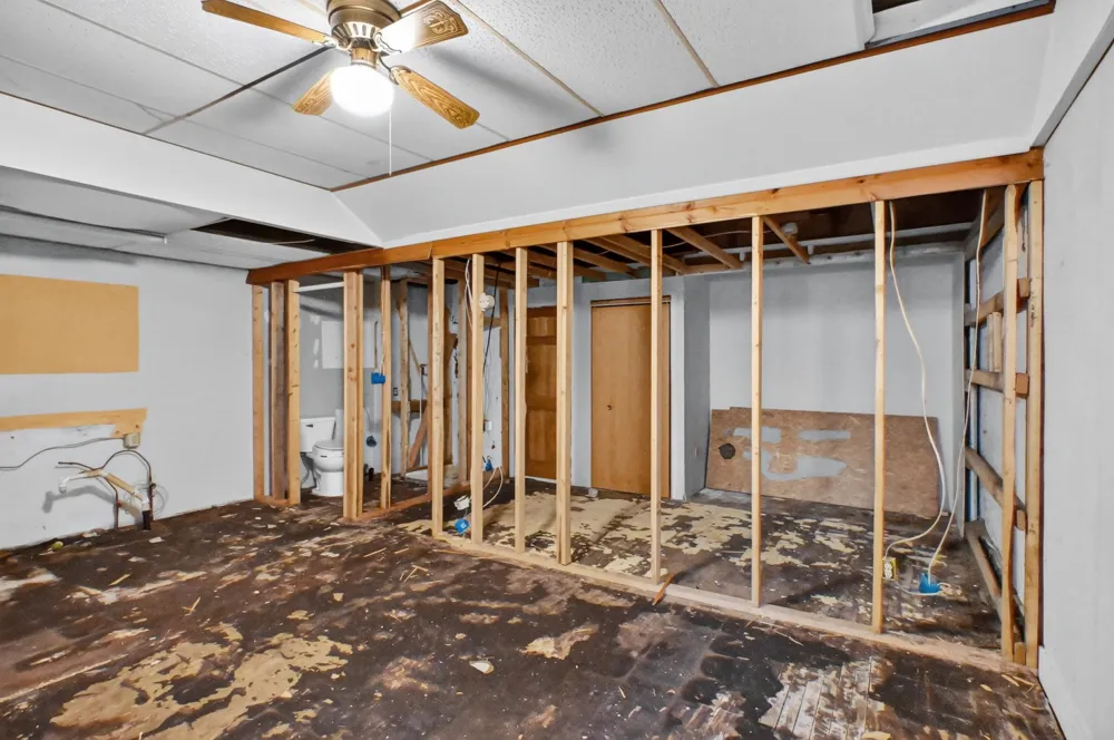 22 E Main Street Osakis, MN 56360