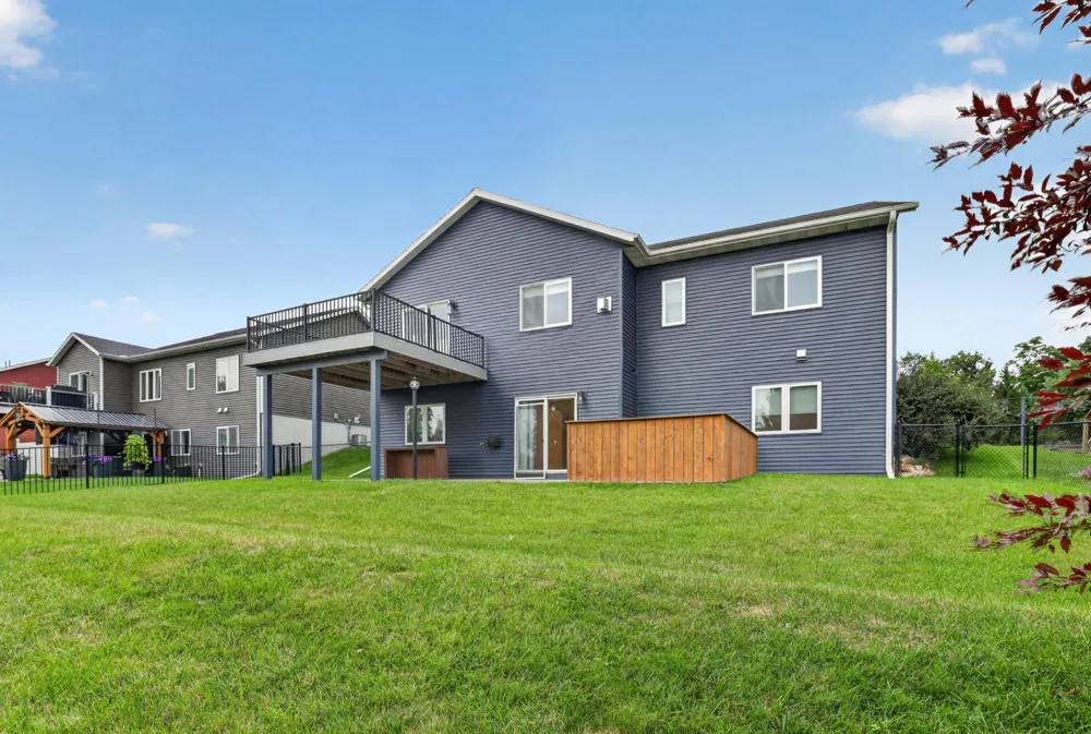 3407 Lakeridge Place NW Rochester, MN 55901