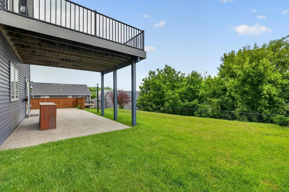 3407 Lakeridge Place NW Rochester, MN 55901
