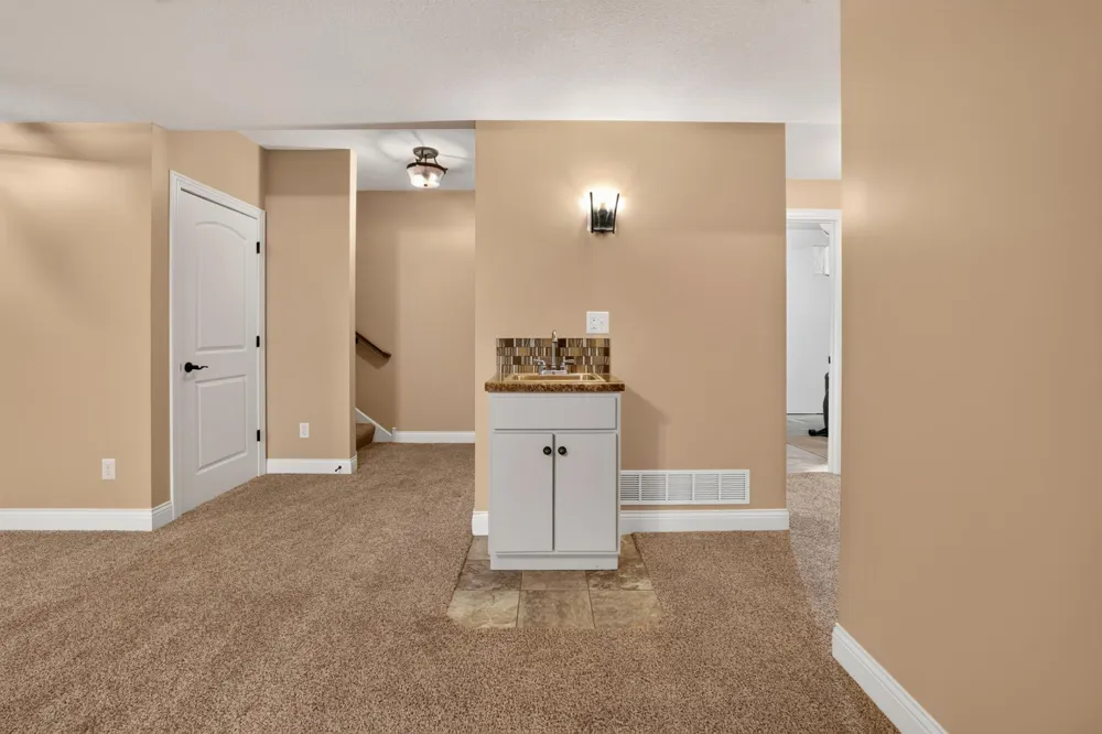 3407 Lakeridge Place NW Rochester, MN 55901