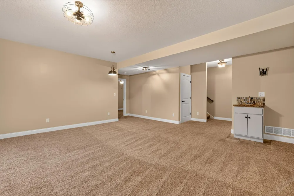 3407 Lakeridge Place NW Rochester, MN 55901