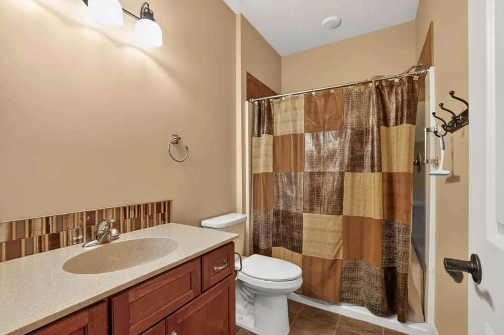 3407 Lakeridge Place NW Rochester, MN 55901