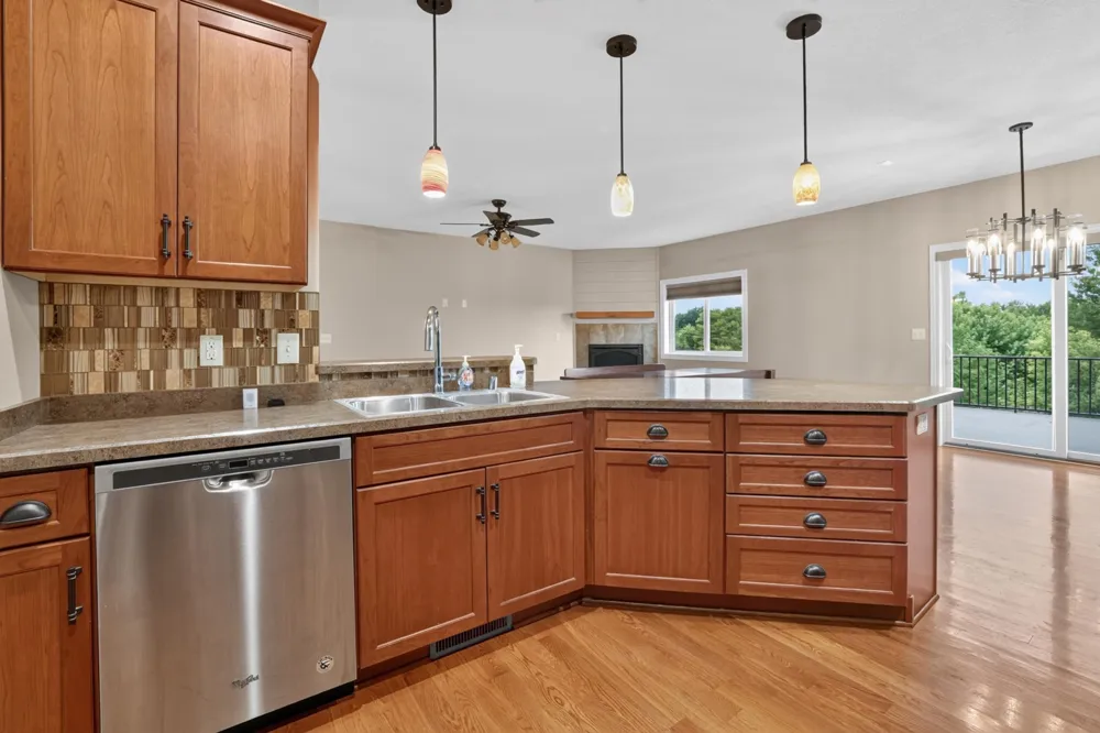 3407 Lakeridge Place NW Rochester, MN 55901