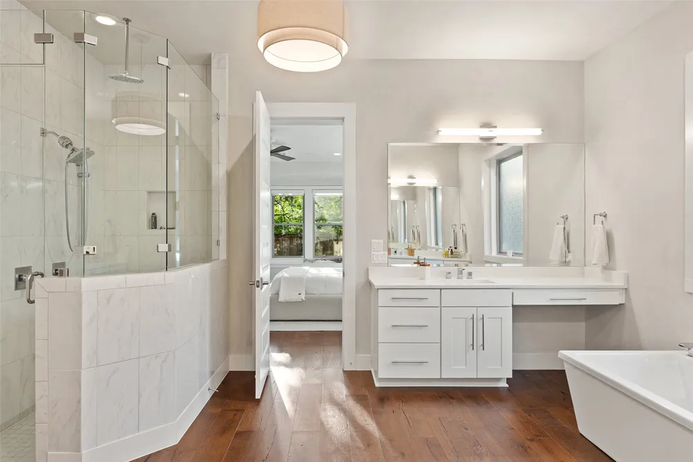 1002 Meriden Lane Austin, TX 78703