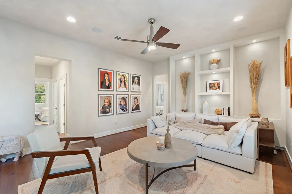 1002 Meriden Lane Austin, TX 78703