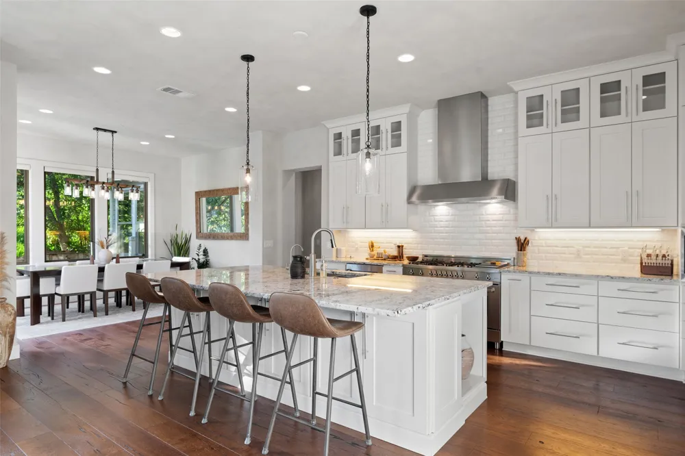 1002 Meriden Lane Austin, TX 78703