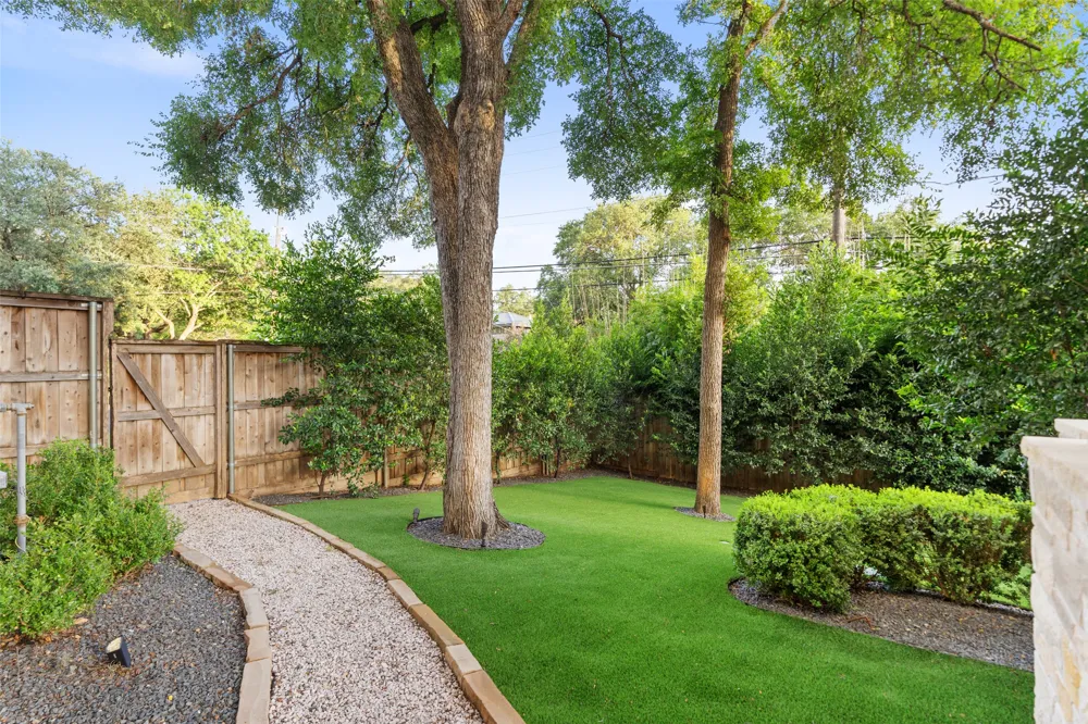 1002 Meriden Lane Austin, TX 78703