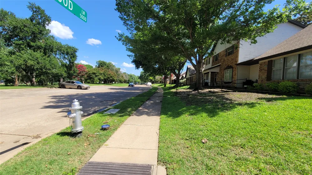 5021 Buttonwood Lane Garland, TX 75043