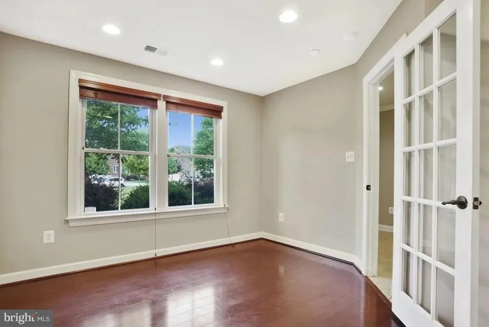 342 WHITE ASH PLACE Gaithersburg, MD 20878