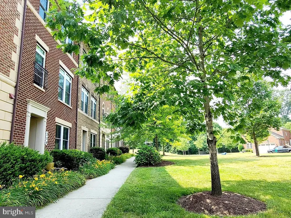 342 WHITE ASH PLACE Gaithersburg, MD 20878