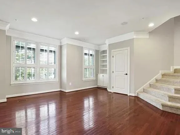 342 WHITE ASH PLACE Gaithersburg, MD 20878