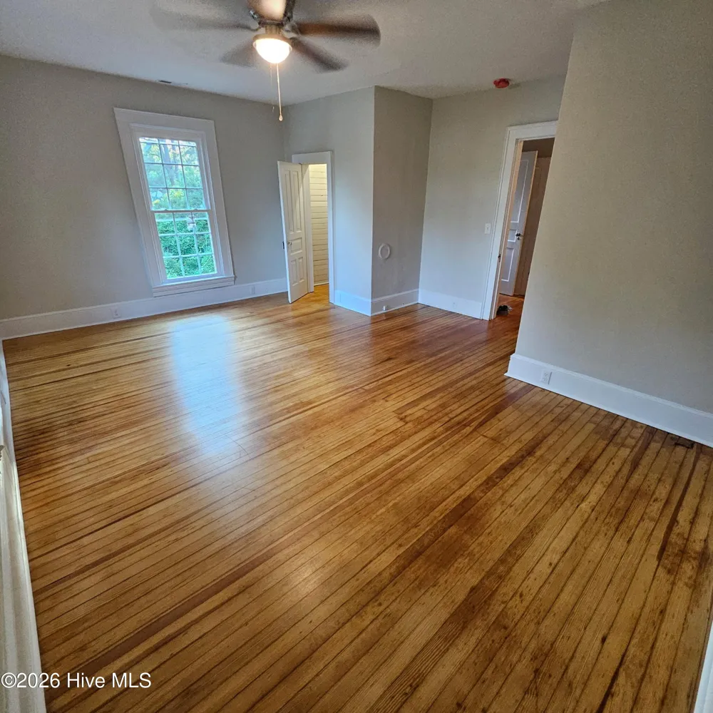 107 Broad Street Roseboro, NC 28382
