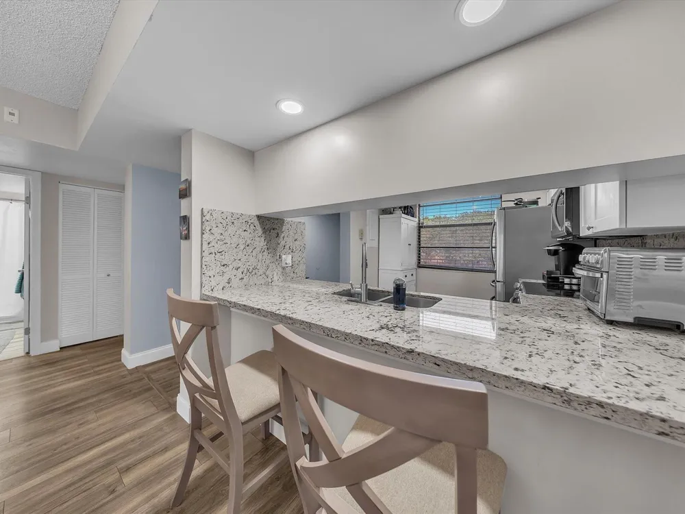 1701 Whitehall Drive #302 Davie, FL 33324