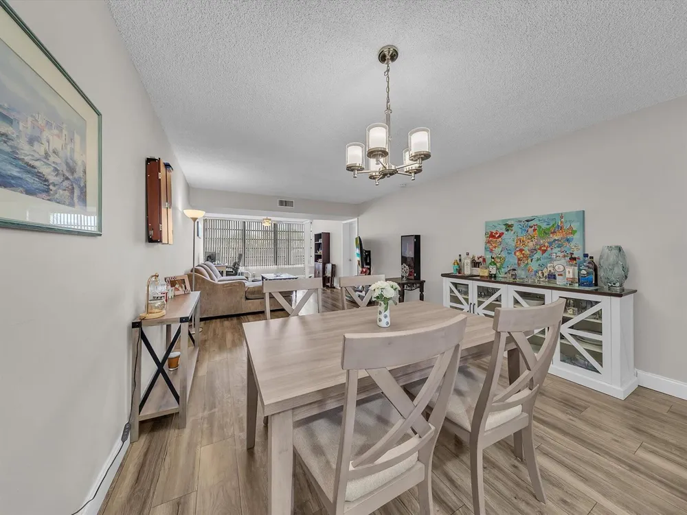 1701 Whitehall Drive #302 Davie, FL 33324