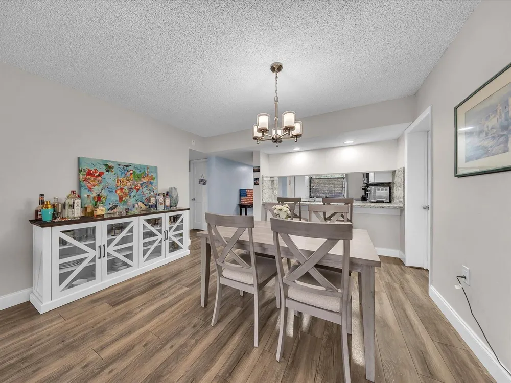 1701 Whitehall Drive #302 Davie, FL 33324