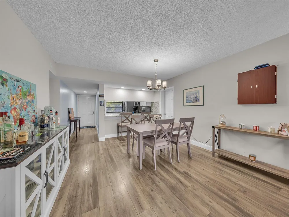 1701 Whitehall Drive #302 Davie, FL 33324