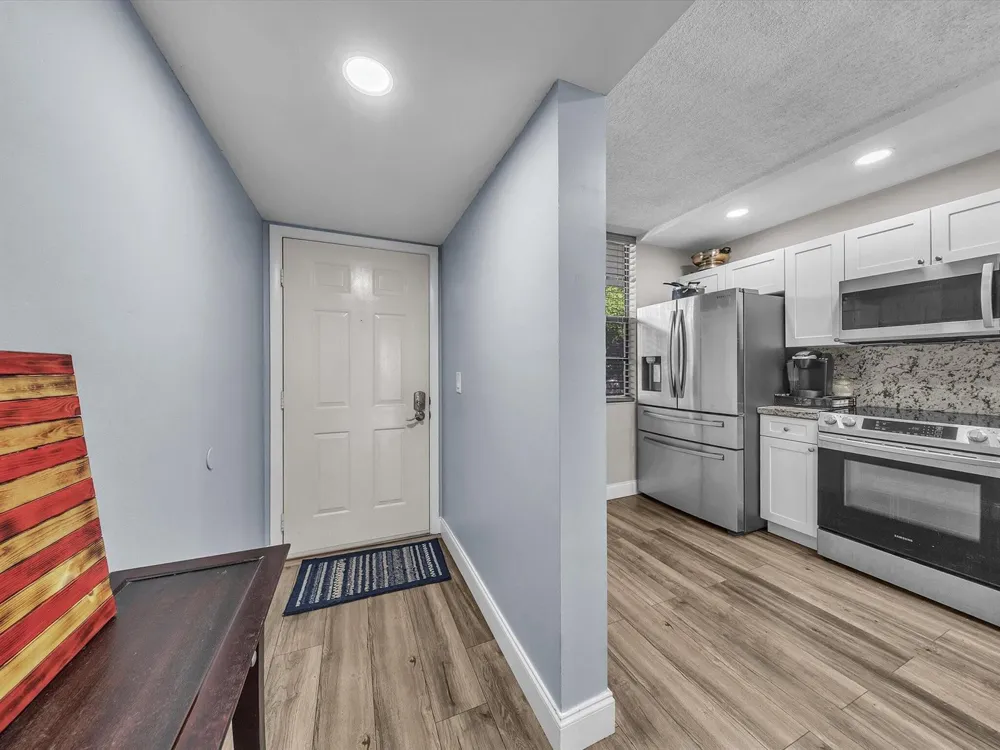1701 Whitehall Drive #302 Davie, FL 33324