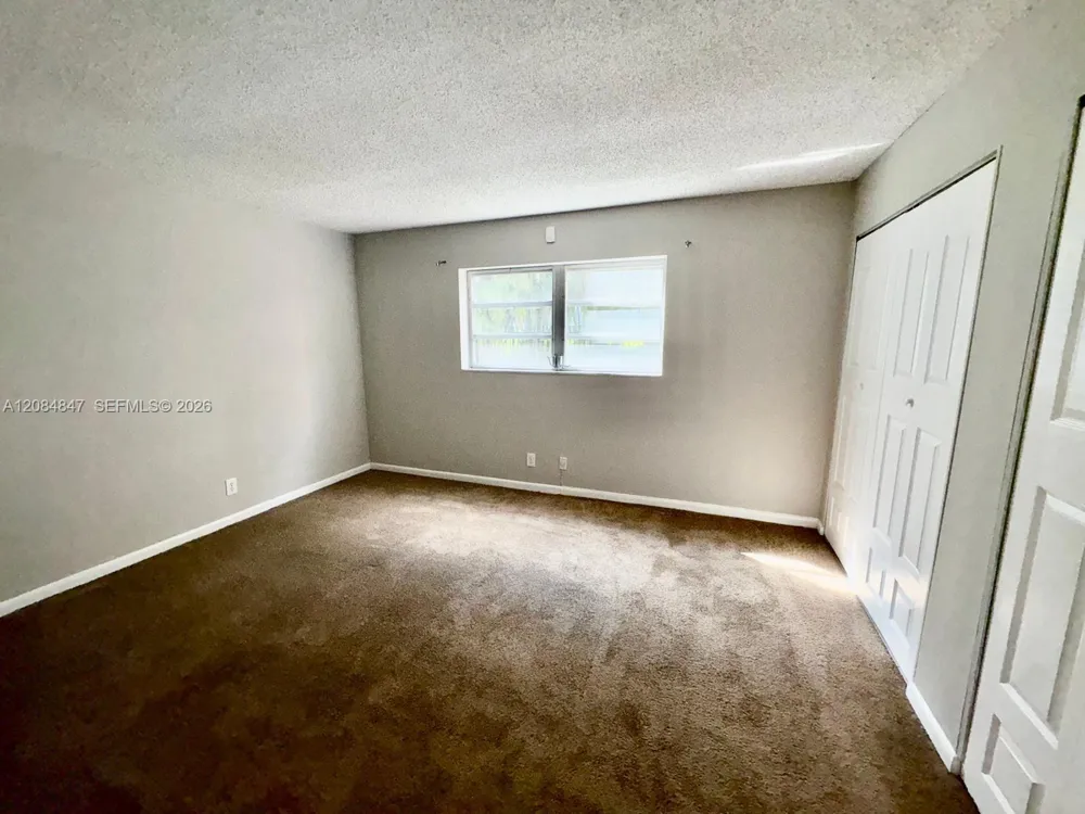 1200 Tallwood Ave #102 Hollywood, FL 33021