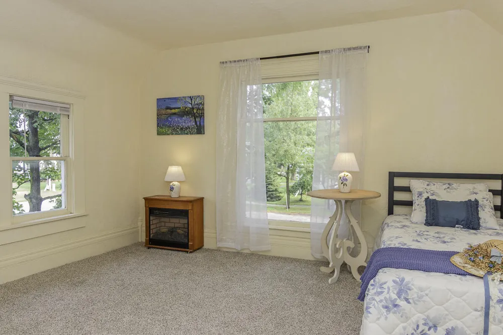 102 Pine Street Paw Paw Village, MI 49079