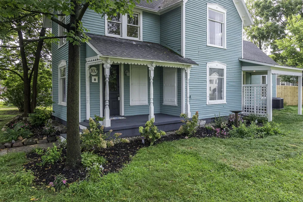 102 Pine Street Paw Paw Village, MI 49079