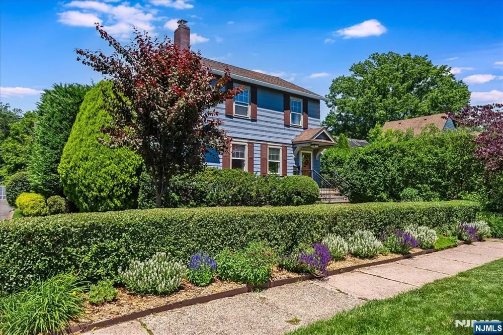 44 Dodd Street Montclair, NJ 07042