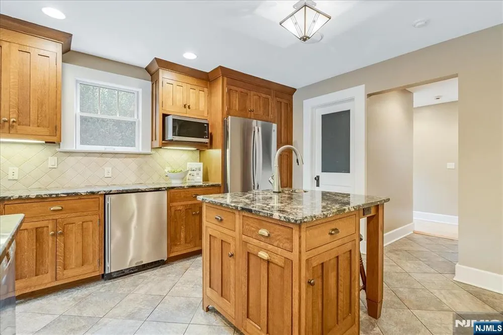 44 Dodd Street Montclair, NJ 07042