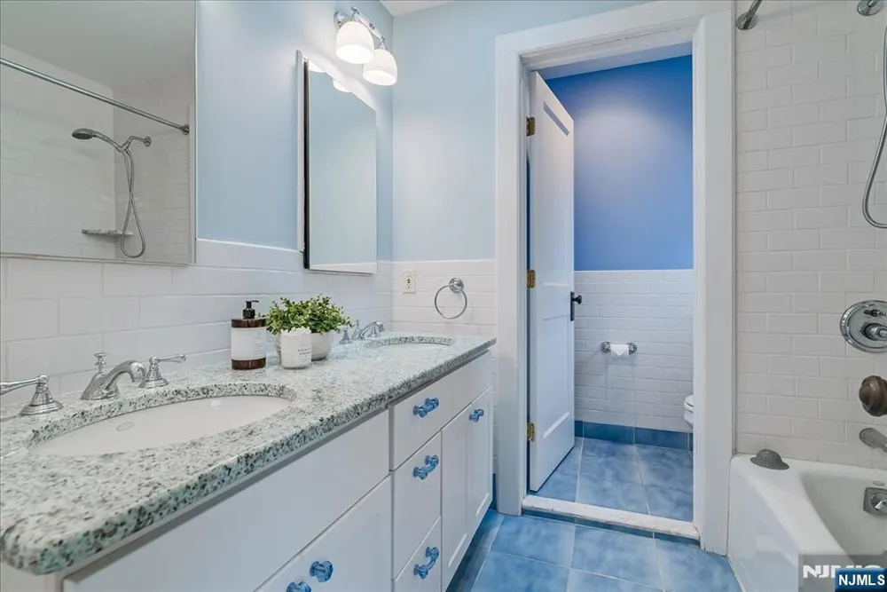 44 Dodd Street Montclair, NJ 07042