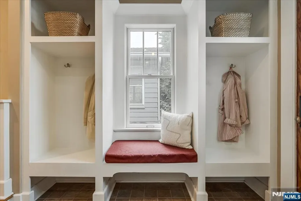 44 Dodd Street Montclair, NJ 07042