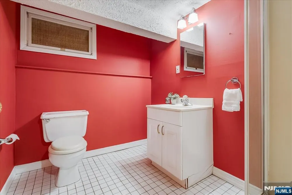 44 Dodd Street Montclair, NJ 07042