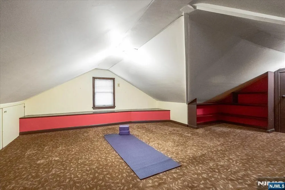 44 Dodd Street Montclair, NJ 07042