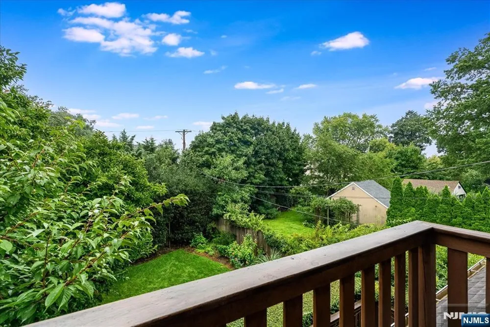 44 Dodd Street Montclair, NJ 07042